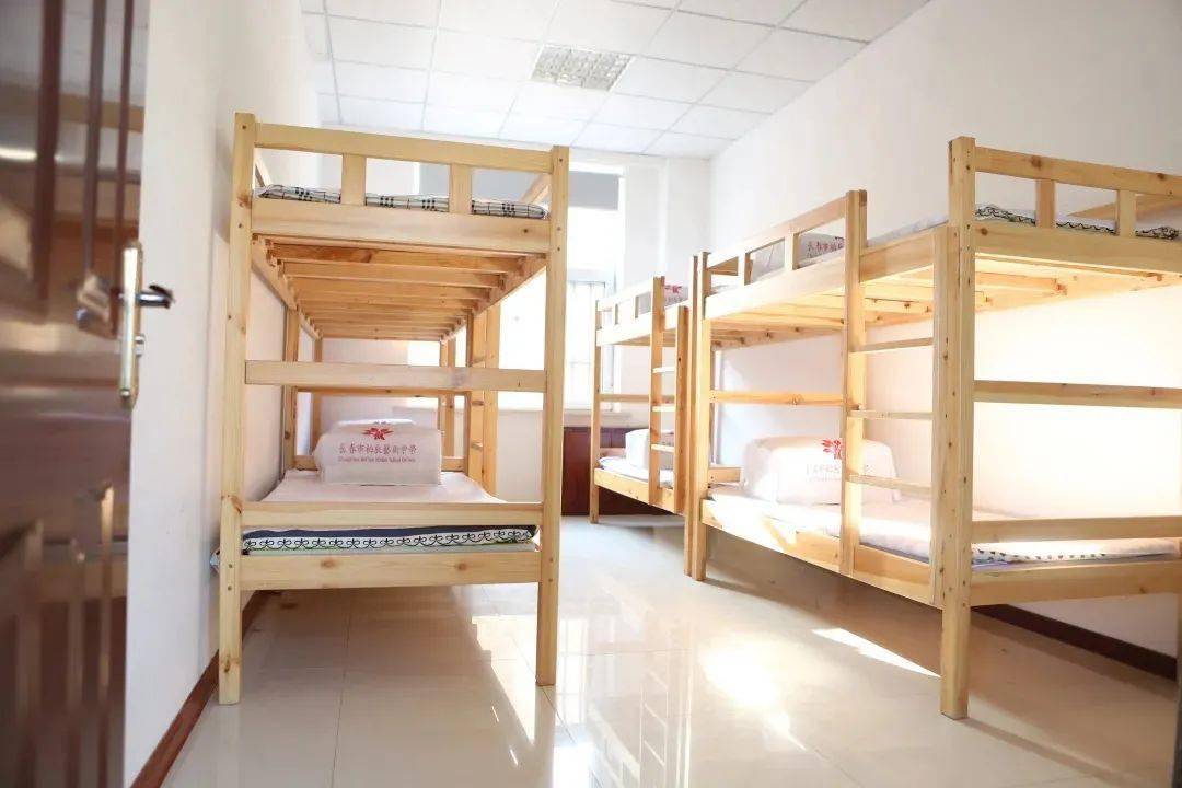 长春热门高中寝室环境曝光哪所看了你想入住