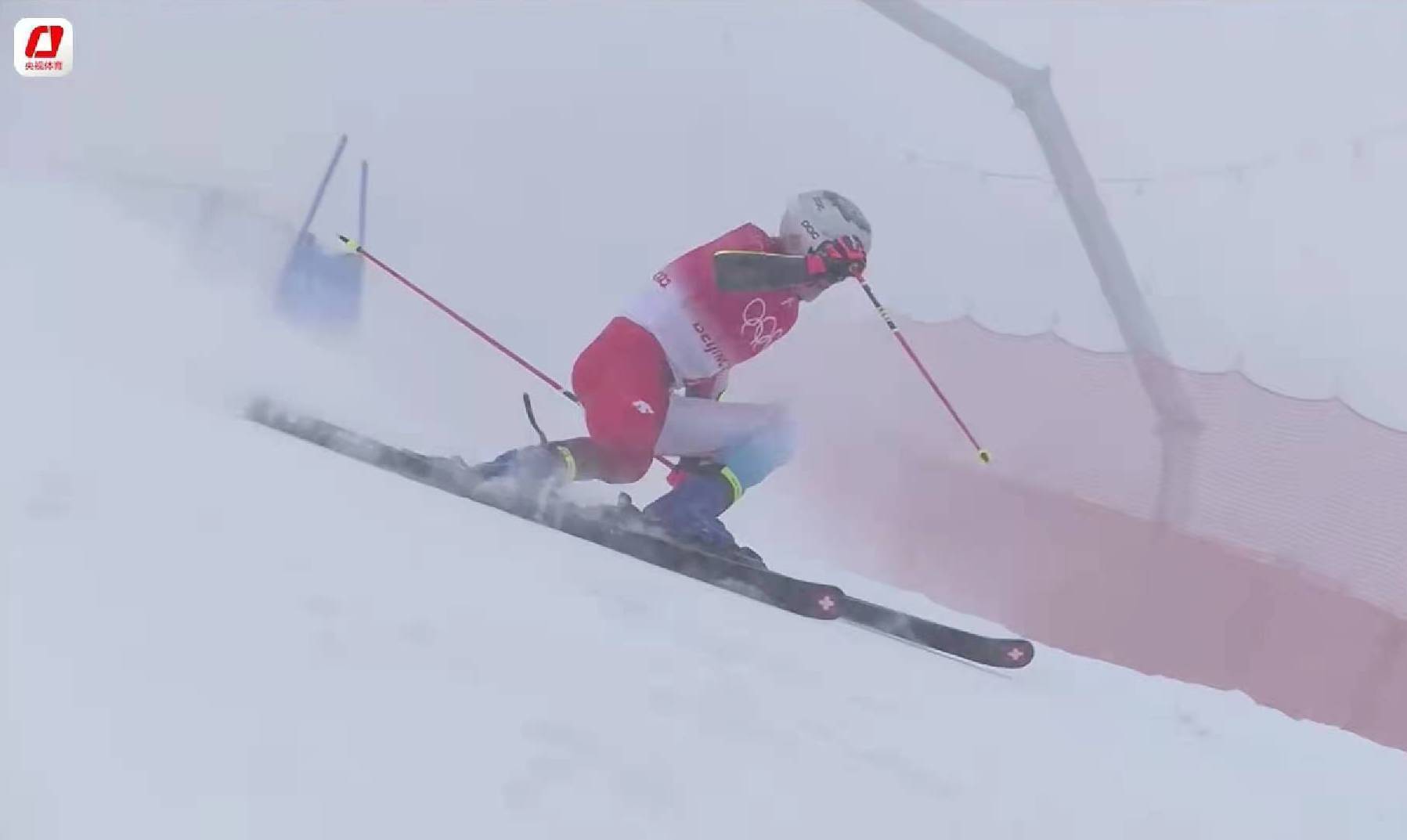 徐铭甫|瑞士选手马尔科·奥德马特获得高山滑雪男子大回转金牌