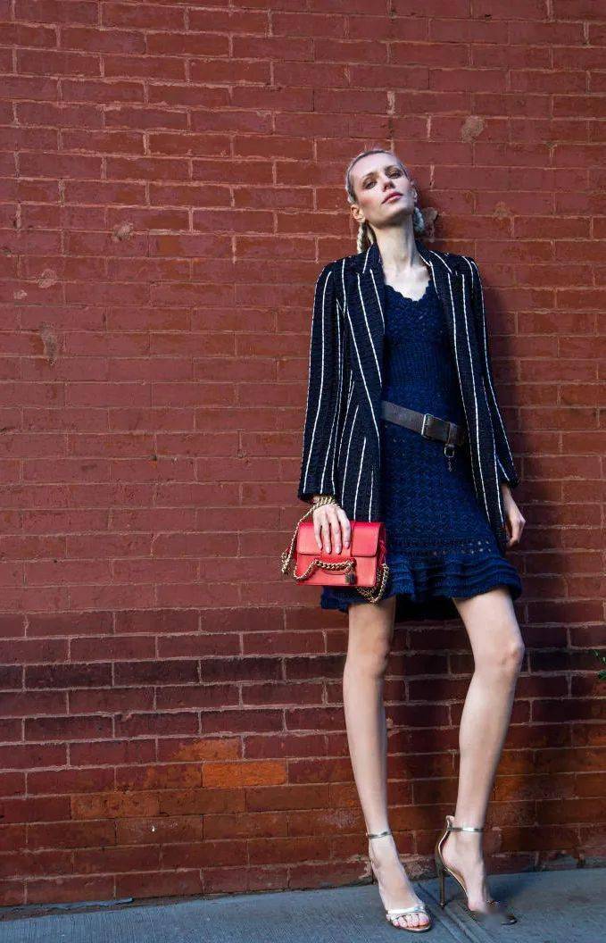 色彩2022早秋女装流行色T台分析