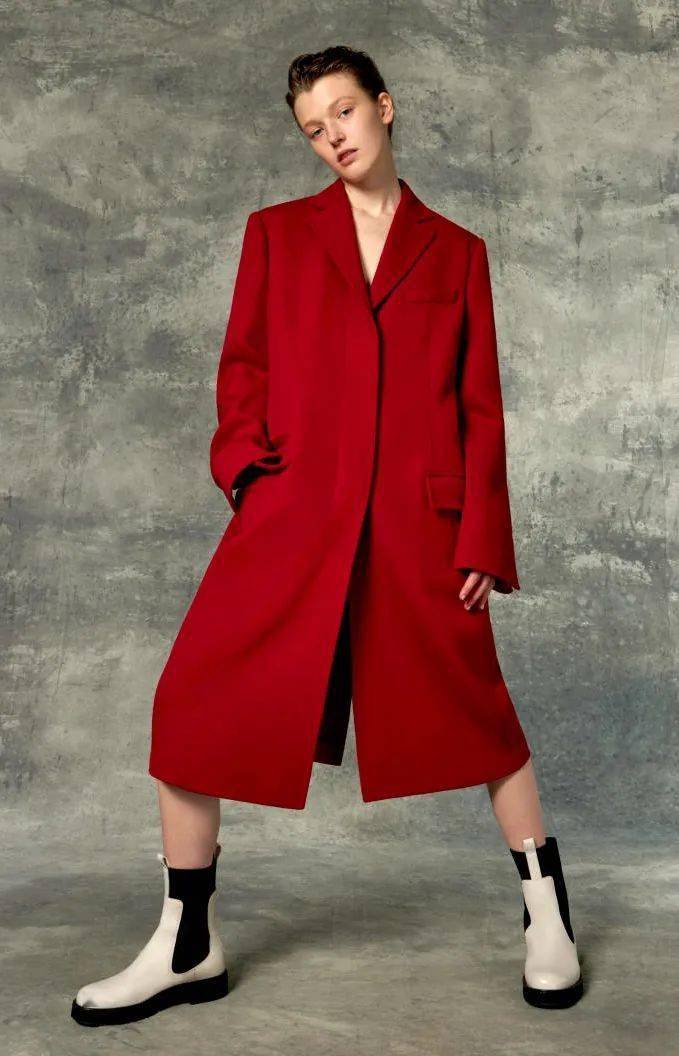 色彩2022早秋女装流行色T台分析