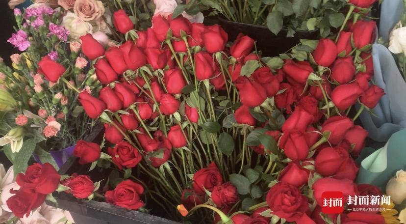 过节玫瑰花价格水涨船高元一支的玫瑰花你会买吗 包装 陈先生 支玫瑰