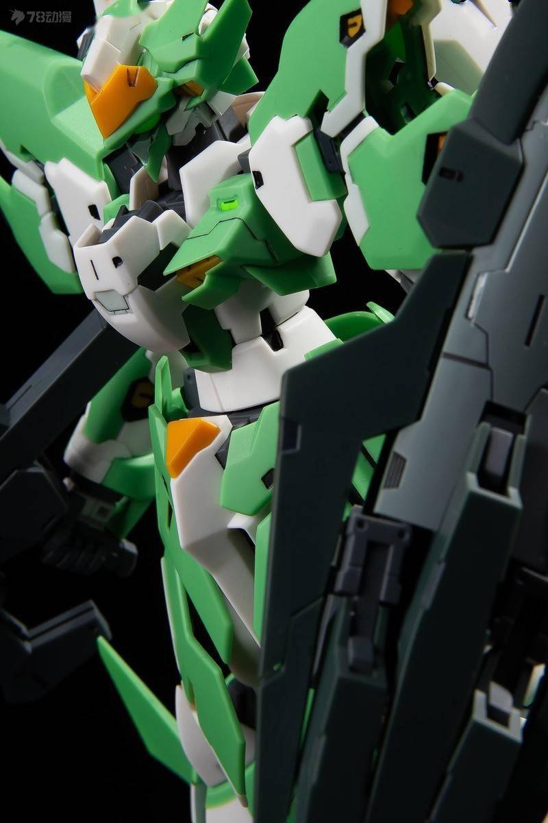 模玩|模玩秀：寿屋机战OG拼装模型 S.R.G-S 宗族之筏(法涅亚机)素消