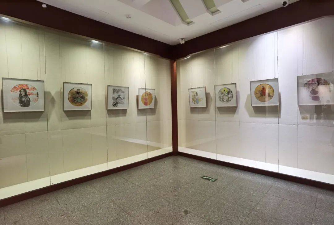 "方圆匠心——岭南名家小品联展"在十香园纪念馆开幕_题材_展览_涂国