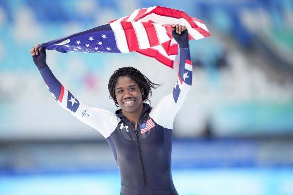滑冰|美媒：杰克逊成为首位获得速滑奖牌的黑人女选手