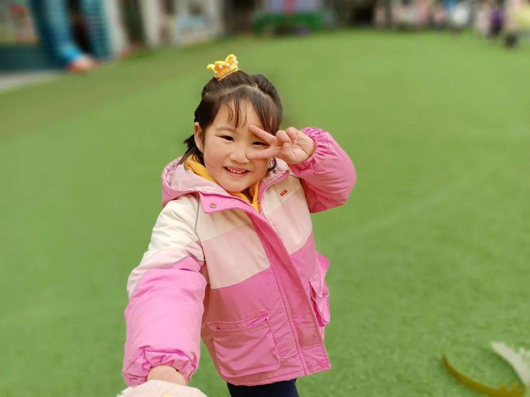 常艺馨小朋友!祝你生日快乐呀!happy birthday!