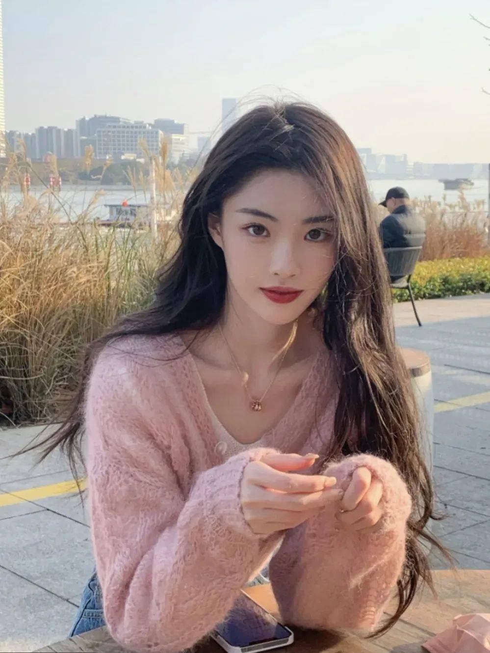 or 针织衫+阔腿裤，开春最佳显瘦cp！