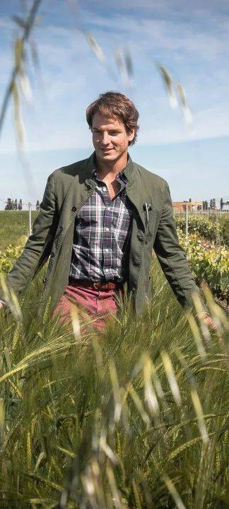 The|伯爵和他的珍酿