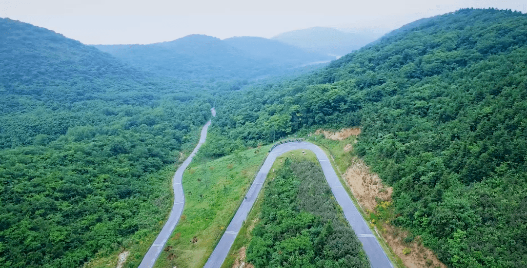 现在的褒禅山景区是国家4a级旅游景区,由华阳洞,褒禅寺,伍子胥古道和