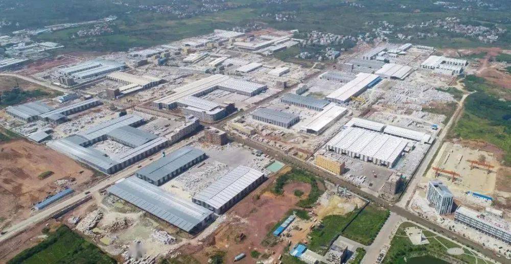 麻城市石材产业开发始于上世纪八九十年代,大别山区的贫困群众为了