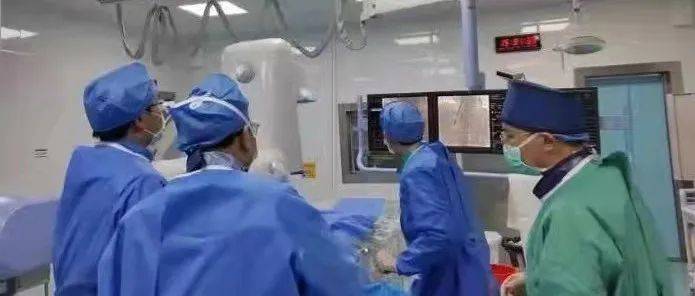 【技术新突破】我院成功实施首例TIPS手术，打通门静脉高压患者“生命通道”！_治疗_救治_门静脉