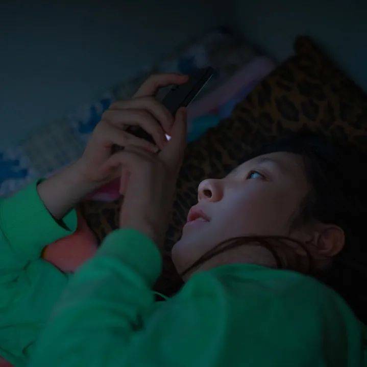 为什么熬夜，反而越熬越精神？科普工作清醒 