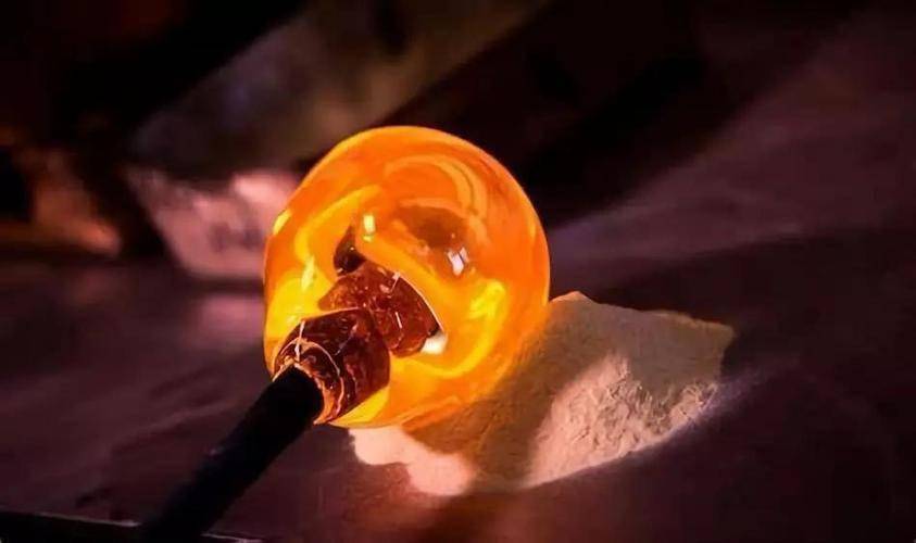 玉兔二号发现的玻璃球哪来的？此物月球上有很多，形成只需一瞬间