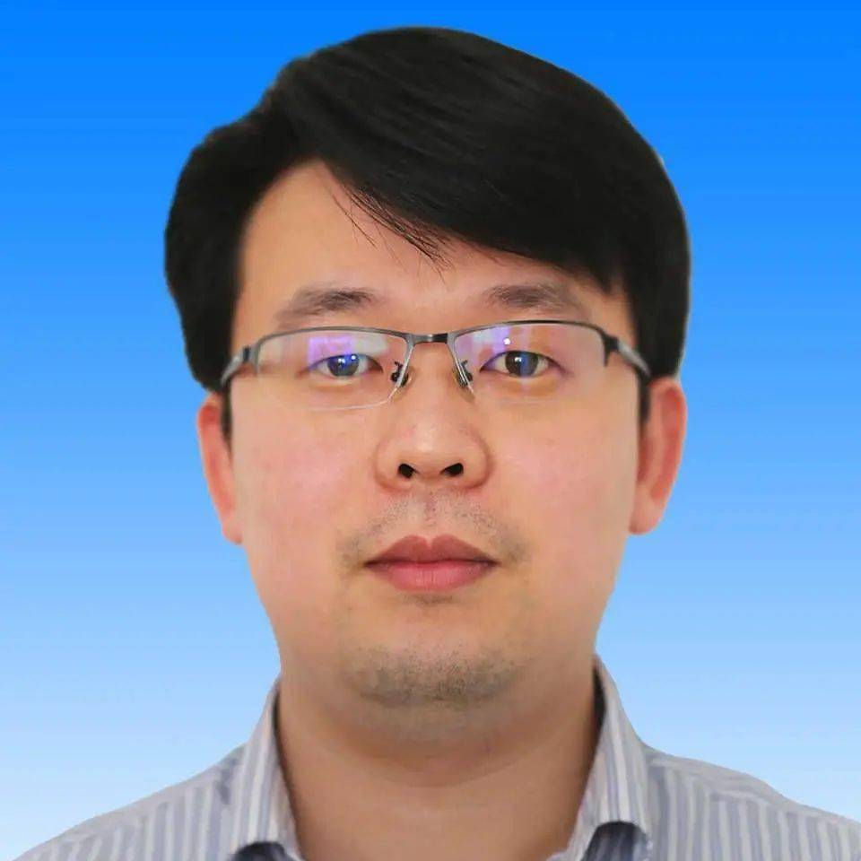 牟平区委"两新"组织工委专职副书记,区委组织部组织一科科长冯全胜