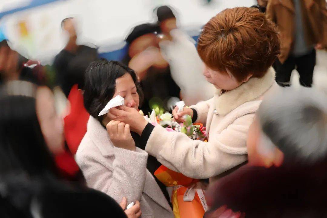 福利院领养 e247ff3c58ac43b2ad1983690d69efe1.jpeg