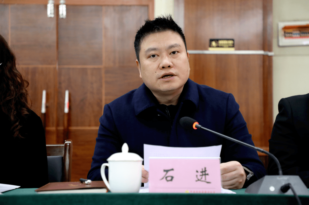 我县招商引资集中签约10个项目 总投资达31亿元_筠连县_发展_仪式