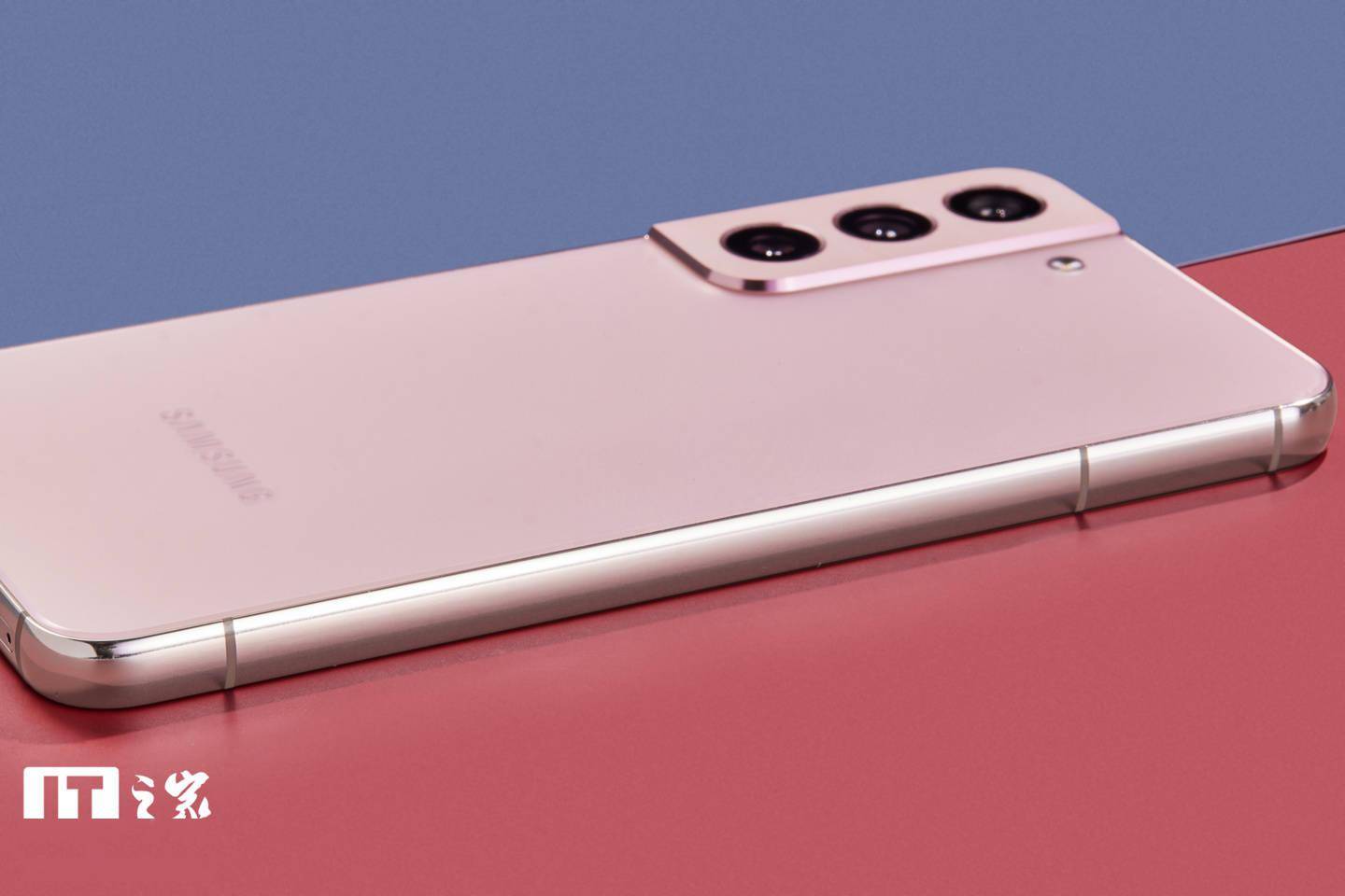 整体|三星 Galaxy S22 / S22 +图赏：老设计焕发新感觉