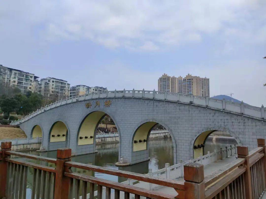 东山门:塑花果山赋,谱建设新篇