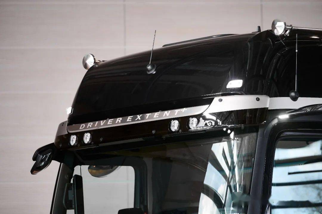 630马力顶级拖头 限量150辆 戴姆勒卡车推出奔驰actros l driver