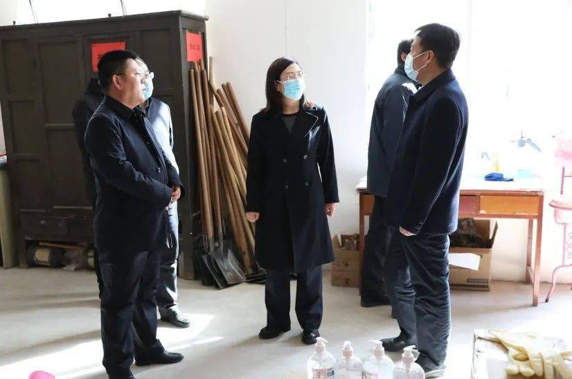 副县长杨柠芗深入黄龙县中学检查指导春季开学工作