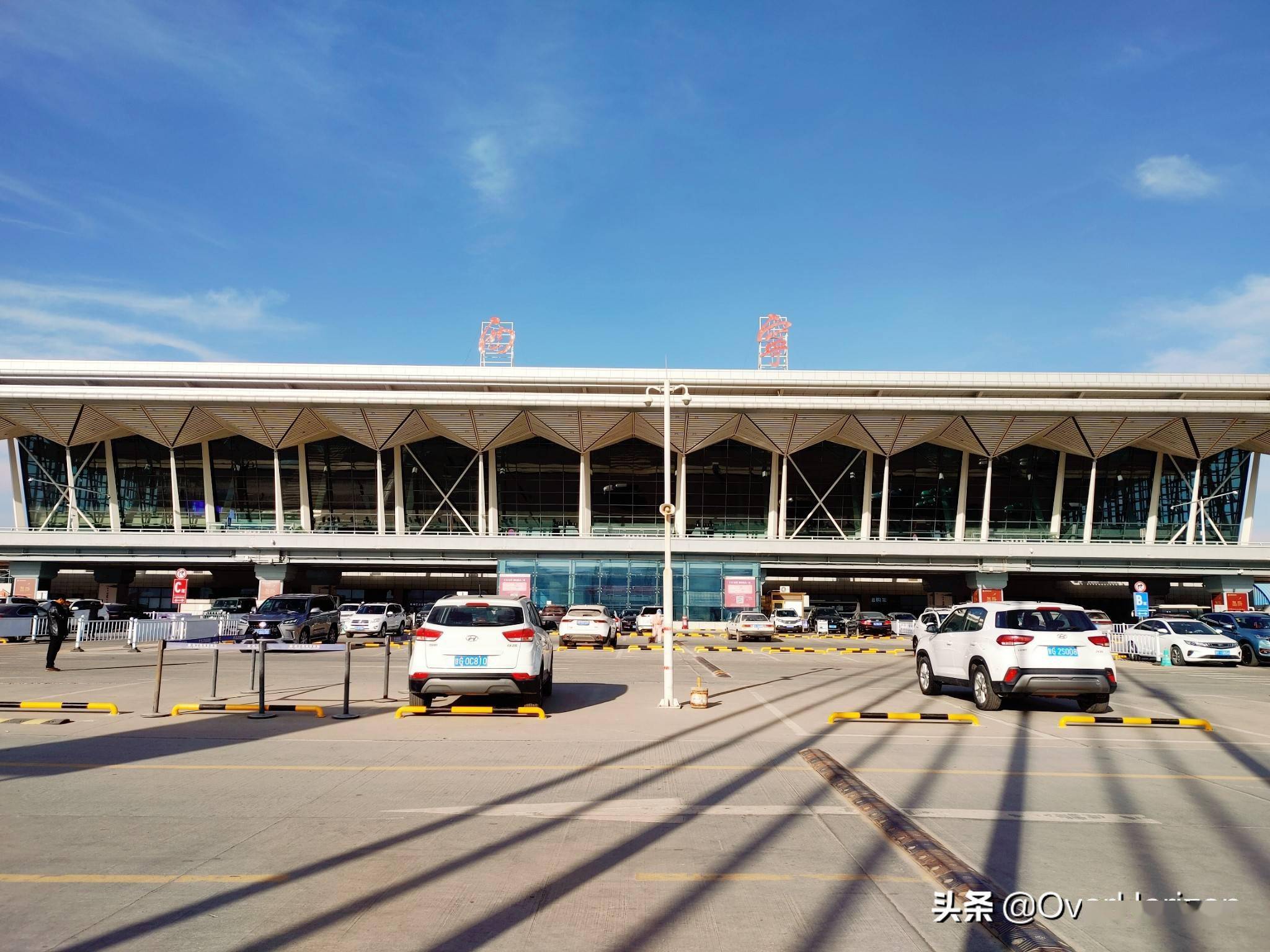 在青藏高原最大机场西宁曹家堡机场中转是一种怎样的体验?