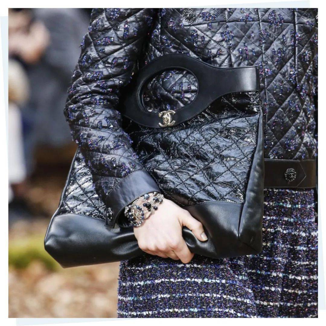 听说chanel的vip们都订了这只新包 包包 数字 包袋 太阳信息网