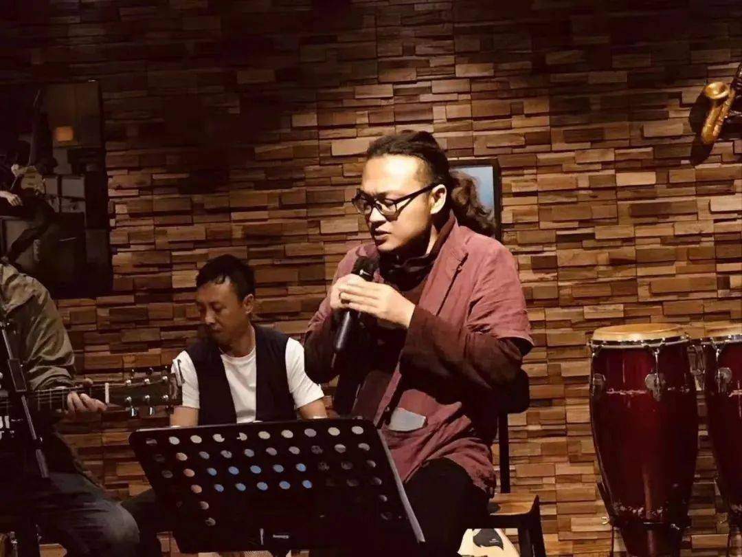 重庆《江之北岸》,听歌手的民谣想自己的故事._江北区_刘川_胡海