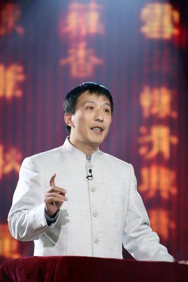 67央视百家讲坛主讲人魏新为灾后卫辉捐款助力