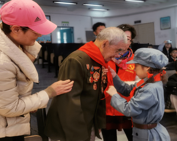 五老先进莫若健讲英语的老兵爱的语言江梓豪