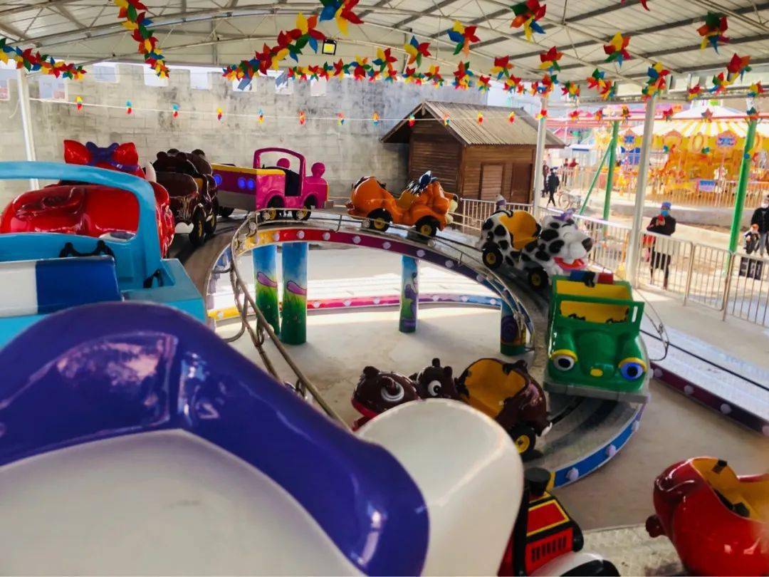 崆峒古镇就能玩到的高大上的游乐园"正好小编为介绍一处但又不想走远