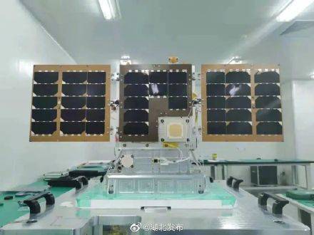 刚刚，武汉大学自研学生卫星成功发射！