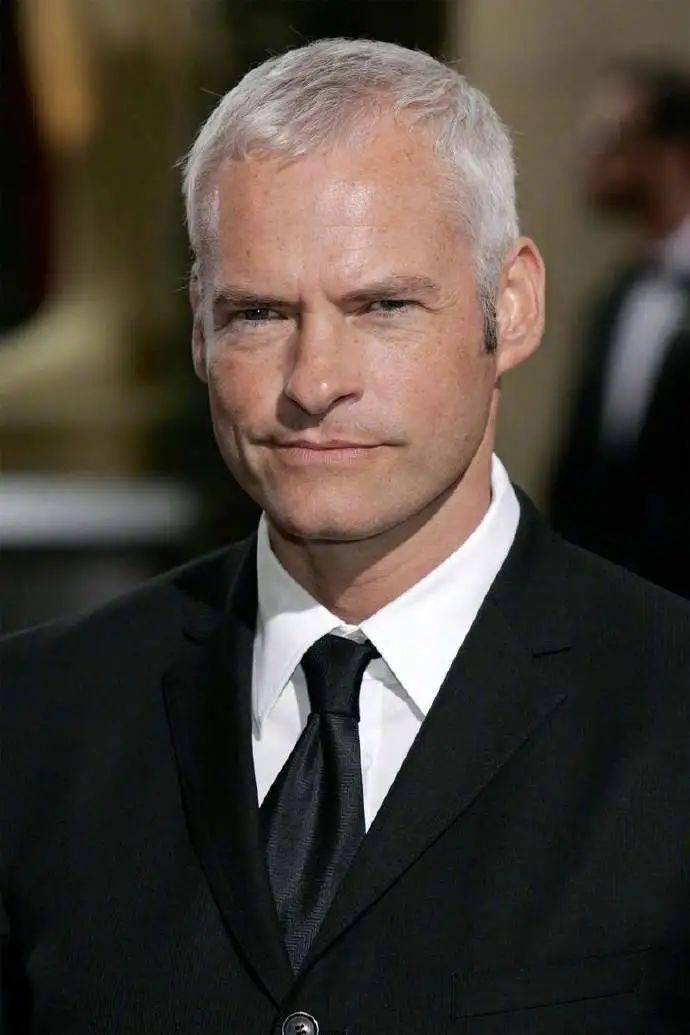 电影|华语恐怖新片《咒》正式预告;《三块广告牌》导演新作定档