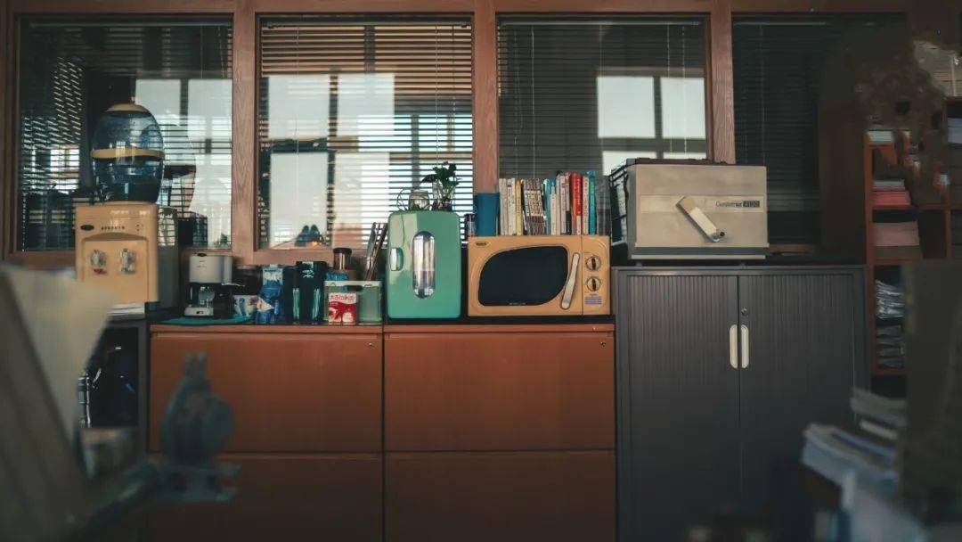 青春|从敲门到逆袭,导演田宇走过网生内容“十八弯” | 国剧后浪(6)