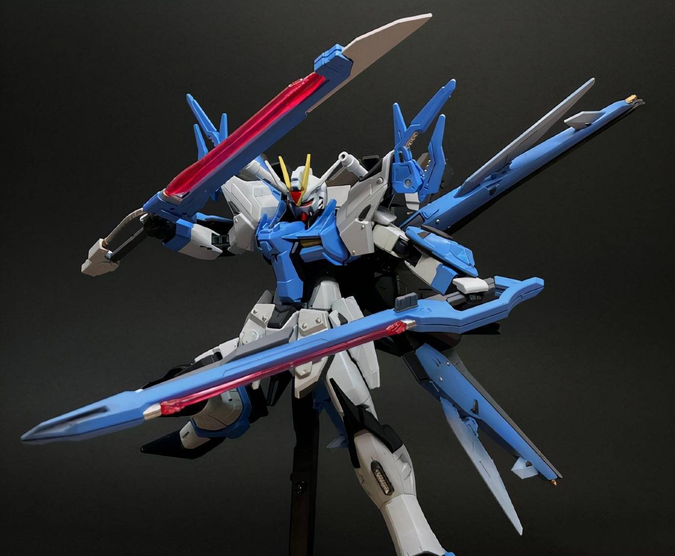 剑装强化型完美强袭自由高达