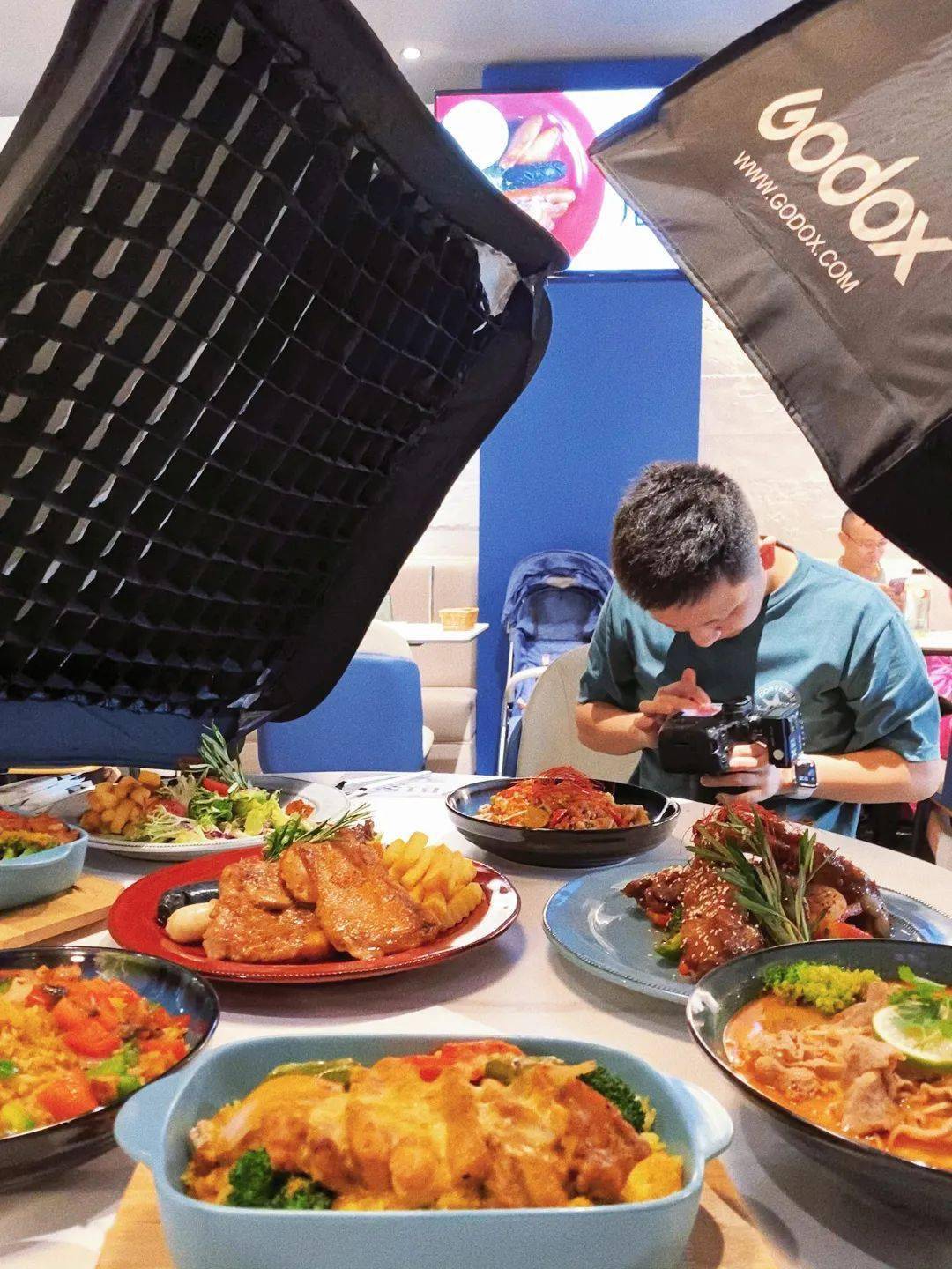 我们招人啦兼职美食博主一起吃喝玩乐