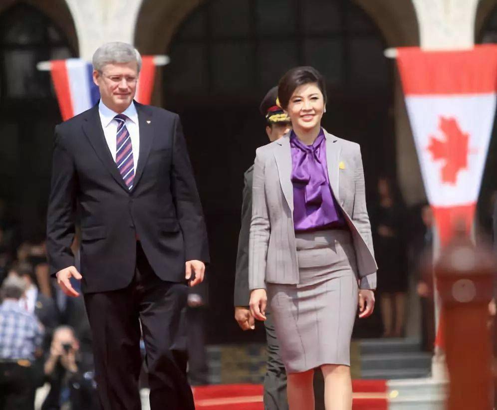 她是客家妹,气质优雅,曾迷倒奥巴马,让普京失态!_那瓦_英拉_清迈