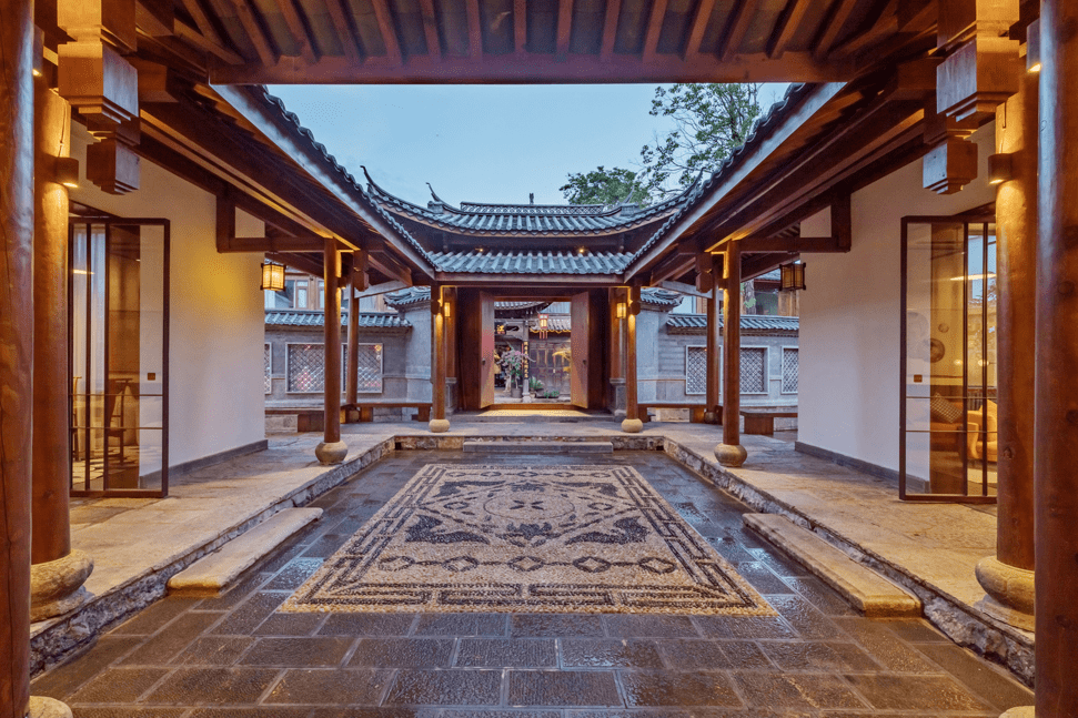 乐领山庄丽水的旗山侠隐草原腹地的诺图格雪山旁的梦蝶庄还有电影客栈