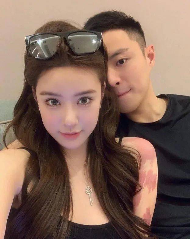 庄浩龙对花珊珊十分痴情,后来更是直接对她求婚了.