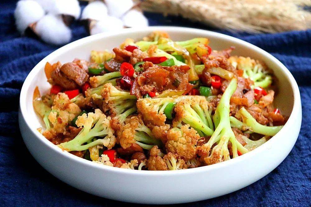 料酒|经典下饭菜干锅土豆片、花菜、千叶豆腐,一招学会!