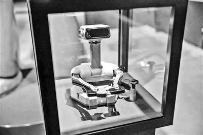 无限的机器人有限的人类