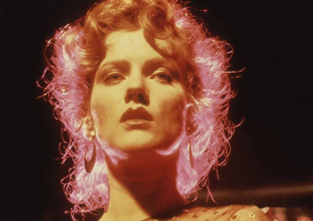 大光明电影院,与《卡斯特婆婆升天记》连映,仅此一场