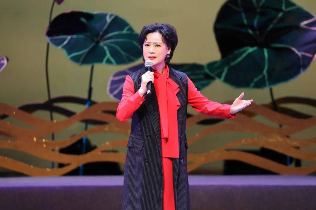 盛世越章丨上海越剧院毕派小生丁小蛙越海蛙鸣专场演出成功举办