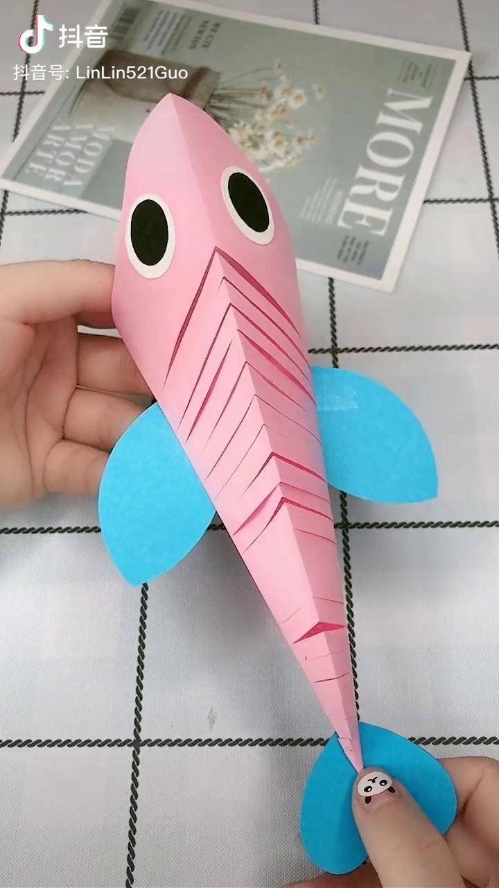 一张纸做灵活立体鱼我想上热门手工