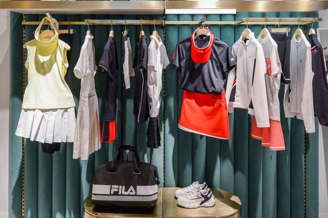 沐妮 高智感女神必备！FILA「初夏果岭」系列上线，开启夏季第一波买买买！