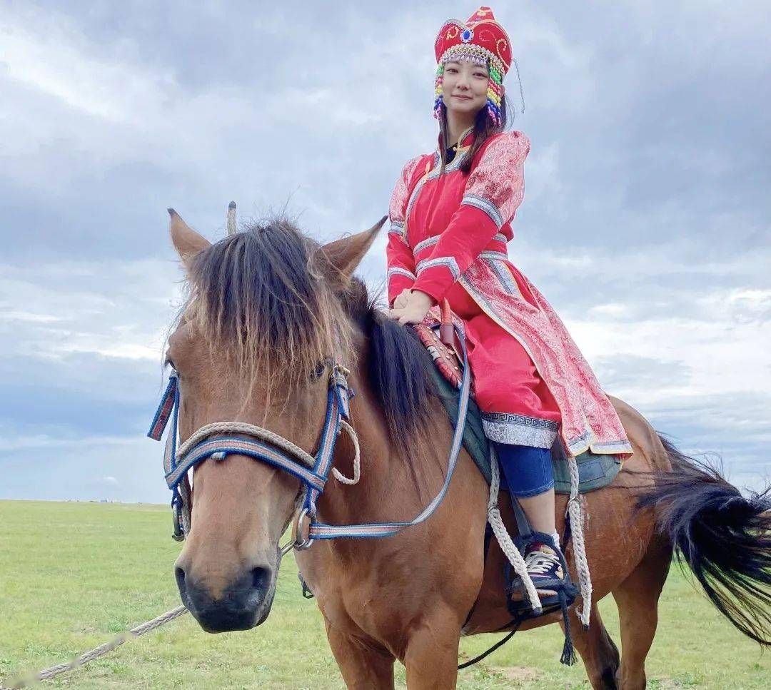 共贺女神节广州海事她力量
