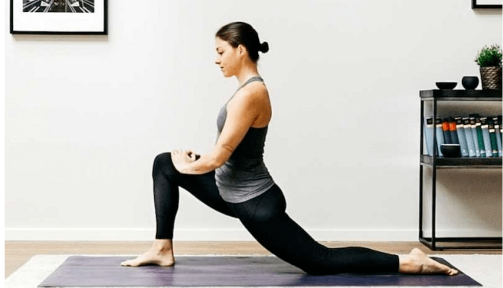 六,深蹲深蹲是另一个有效的训练方式,它也有助于强化缝匠肌.