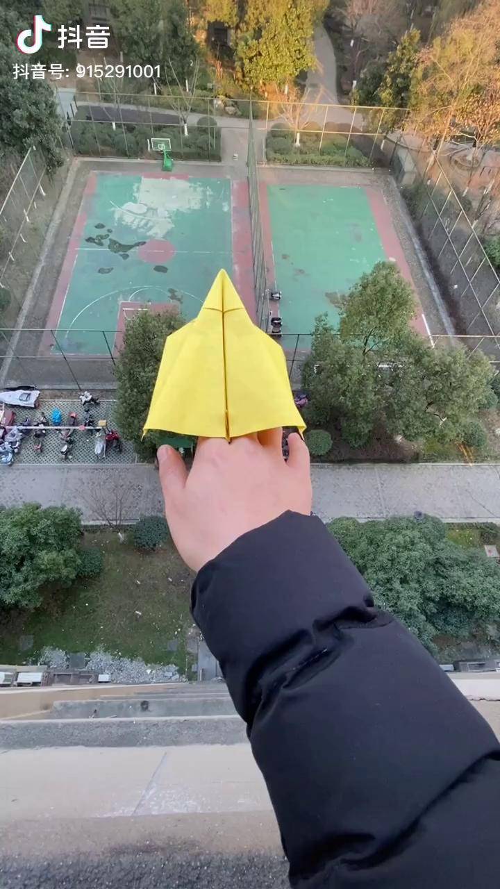 空中巡航舰,可滑翔,可突击飞行的纸飞机折纸教程 纸飞机_突击_巡航舰