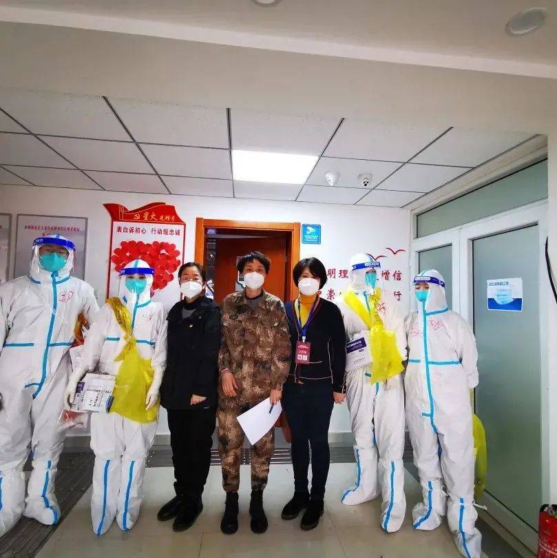 疫情之下,撑起半边天的“她”_核酸_小区_孙卫静