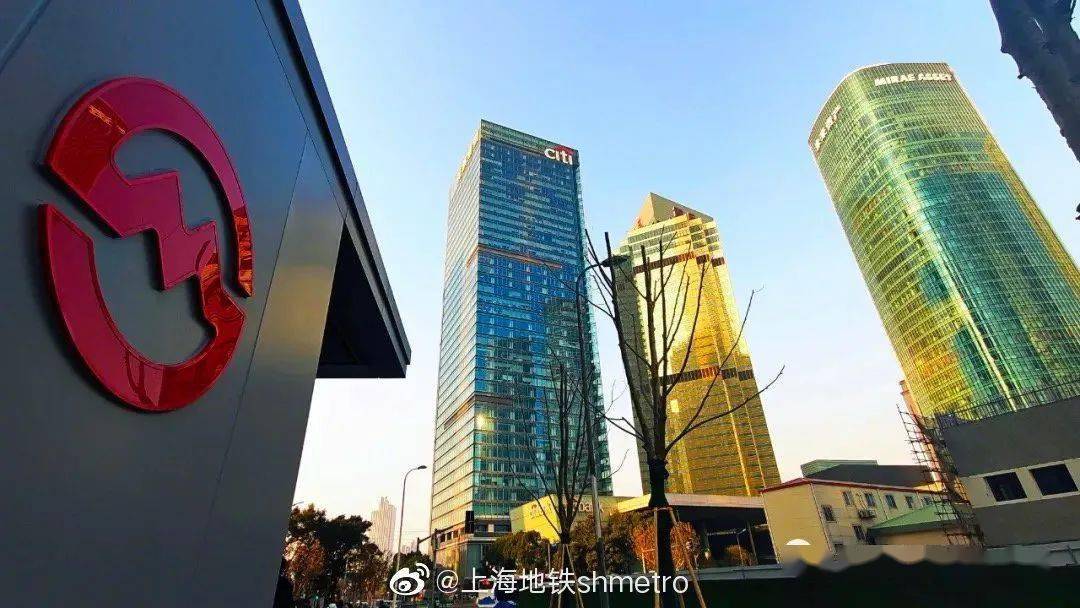 14号线西起嘉定封浜东至浦东金桥,贯穿上海城区市中心,途经嘉定区