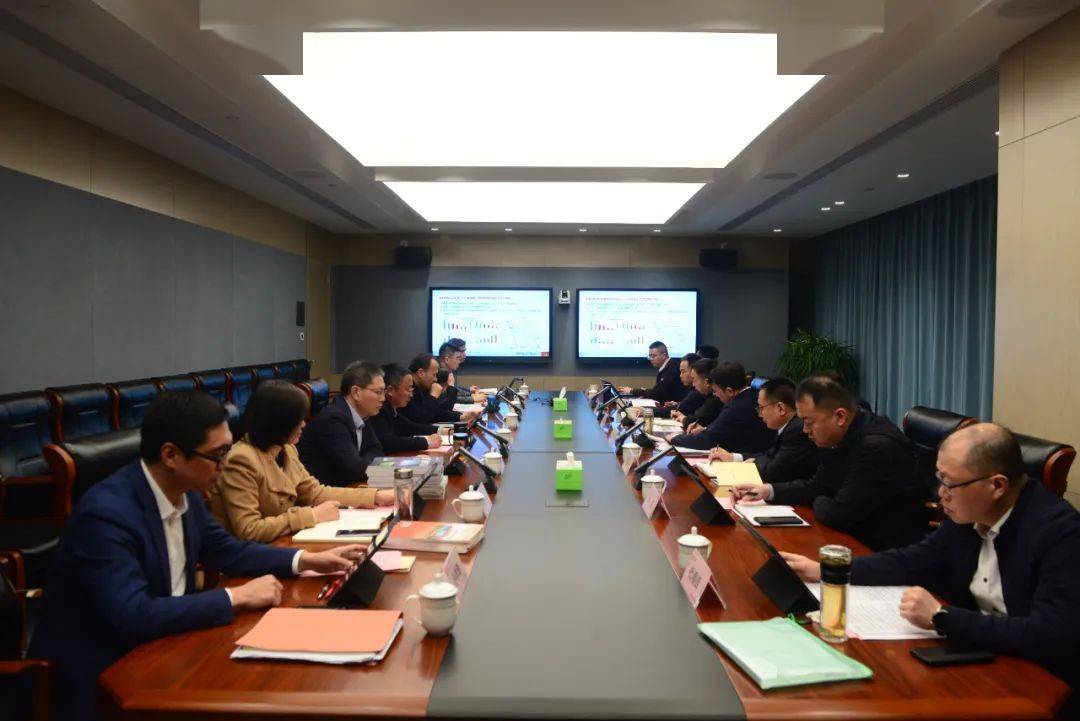 张煜一行与中国石化驻江苏省企业领导座谈交流