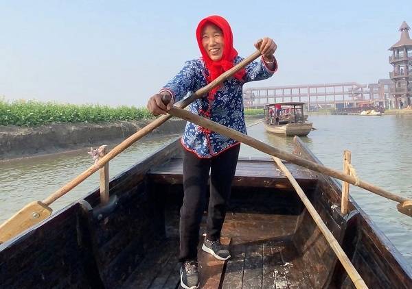 王姝姝|舟行花海间 客在画中游 江苏兴化万亩油菜花即将盛放